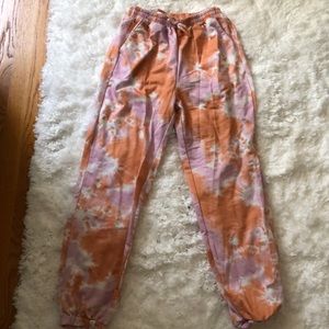 cute cropped tank top and sweatpants set